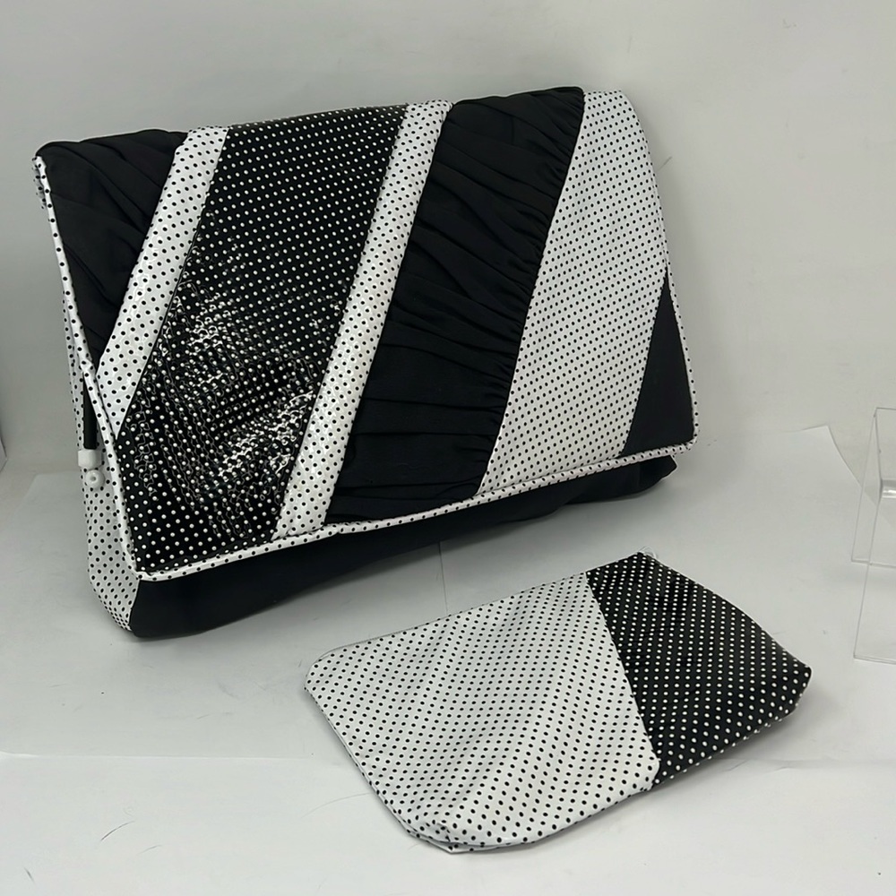 Cynthia Matthews Large Vintage 80’s Clutch Bag with Small Zip Pouch Black White